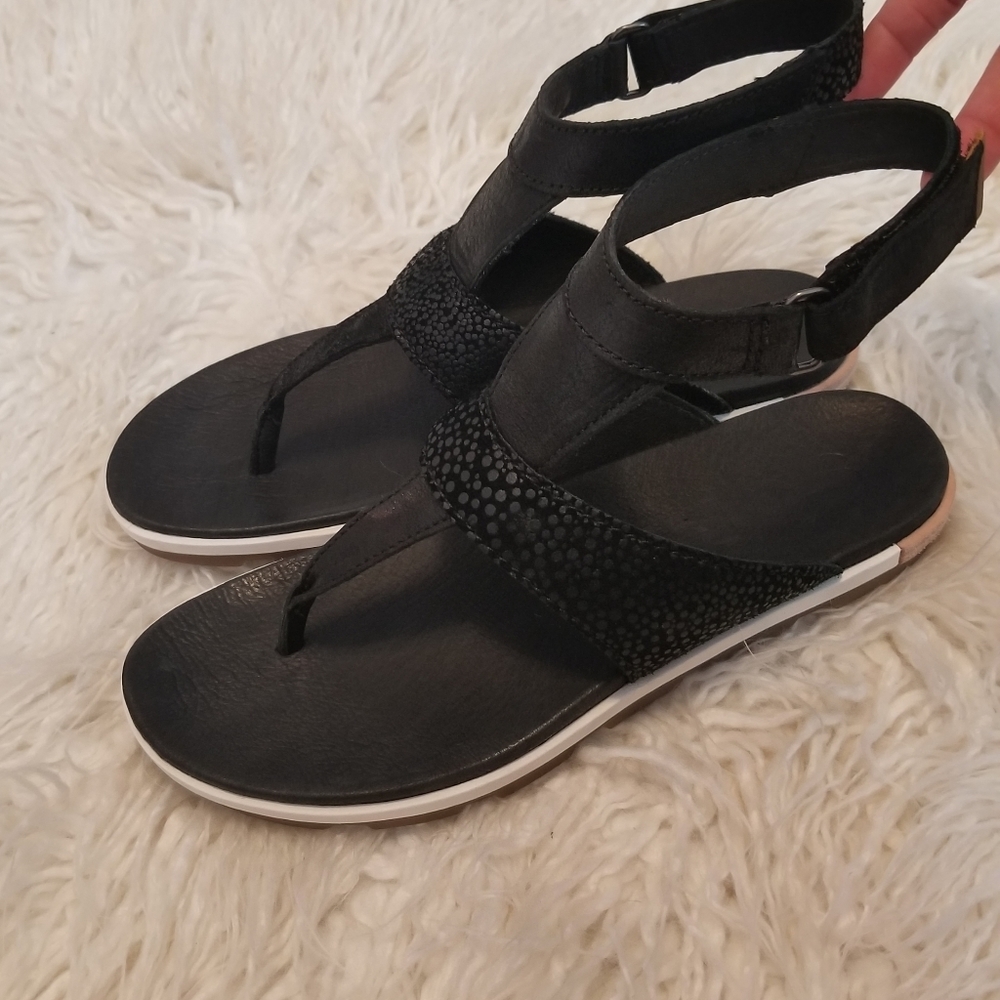 Sorel Torpeda Ankle Strap Sandals